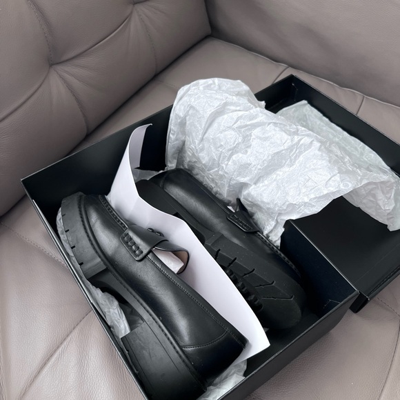 Coach Black Leah Loafers - Picture 9 of 13